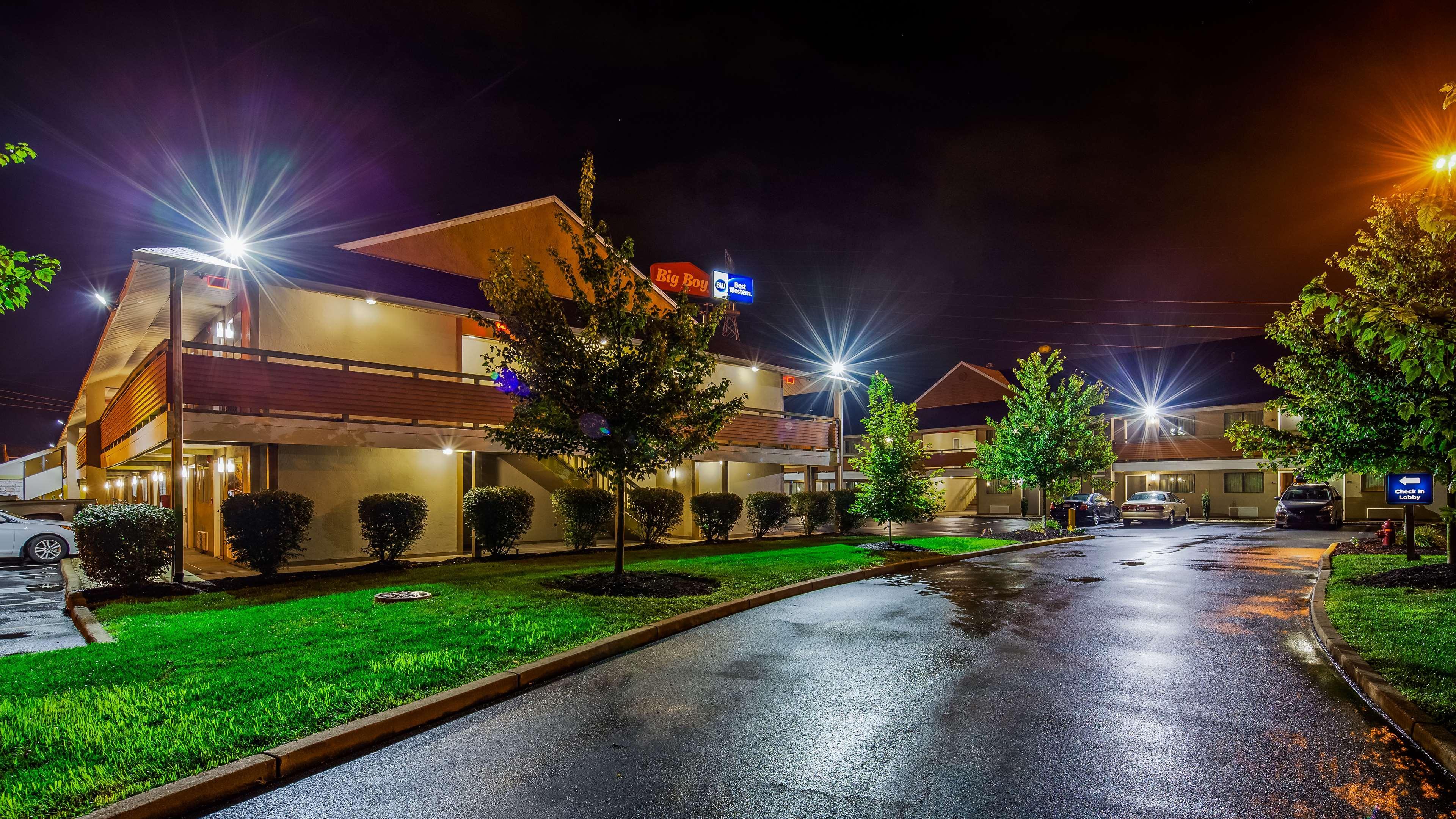 Best Western Clermont Cherry Grove Bagian luar foto