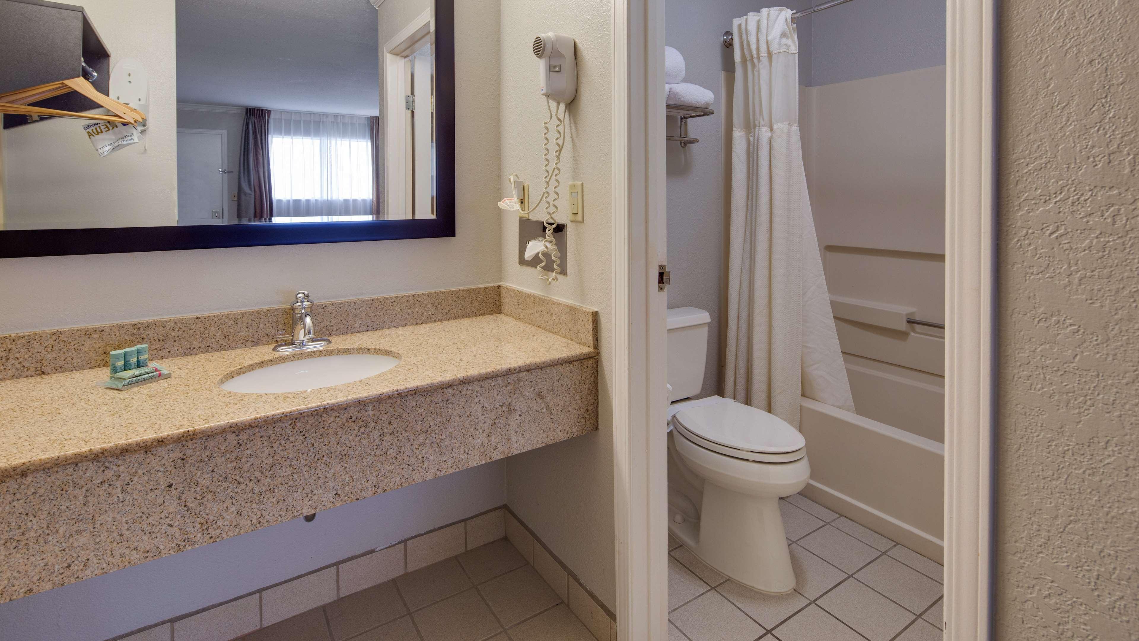 Best Western Clermont Cherry Grove Bagian luar foto